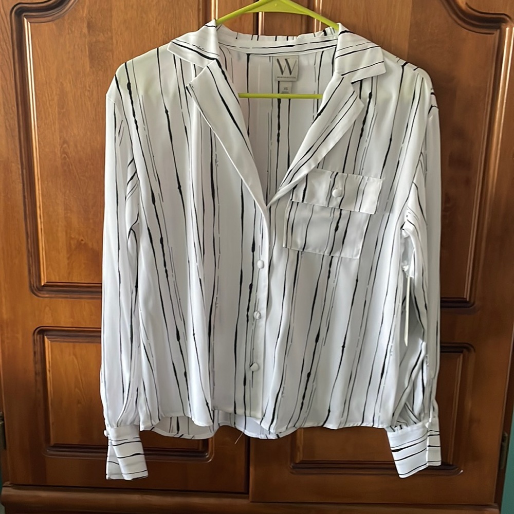 Button down white worthington top